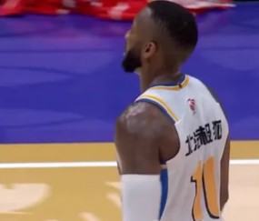 乐鱼官方入口-杰曼周琦开启季后赛模式，3将各司其职虐杀北控，2大外需警惕！